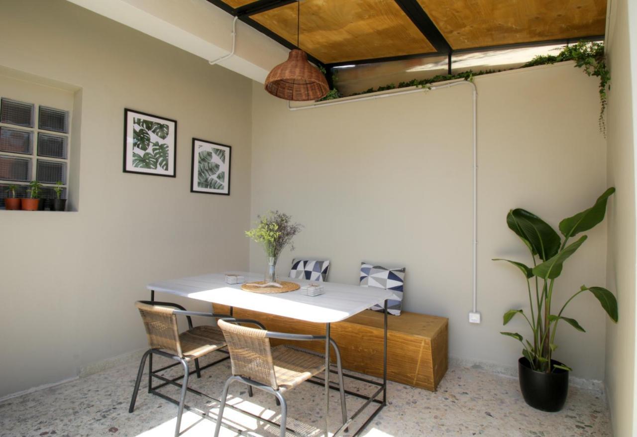 Onos - 2 Bedroom 2 Bathroom Penthouse With Terrace In Old Town Kalamata Ngoại thất bức ảnh